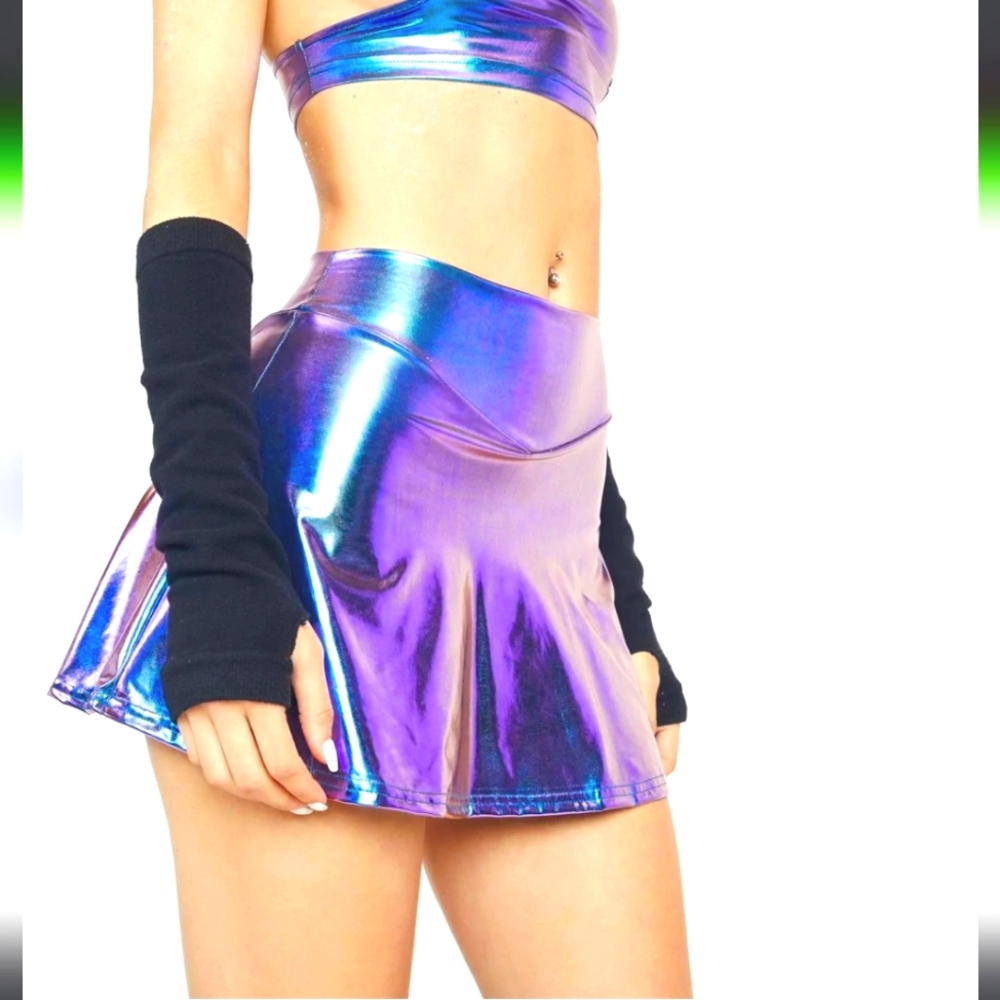 NEW WITH TAGS Aqua Fairy Type Holographic Skort Size Small